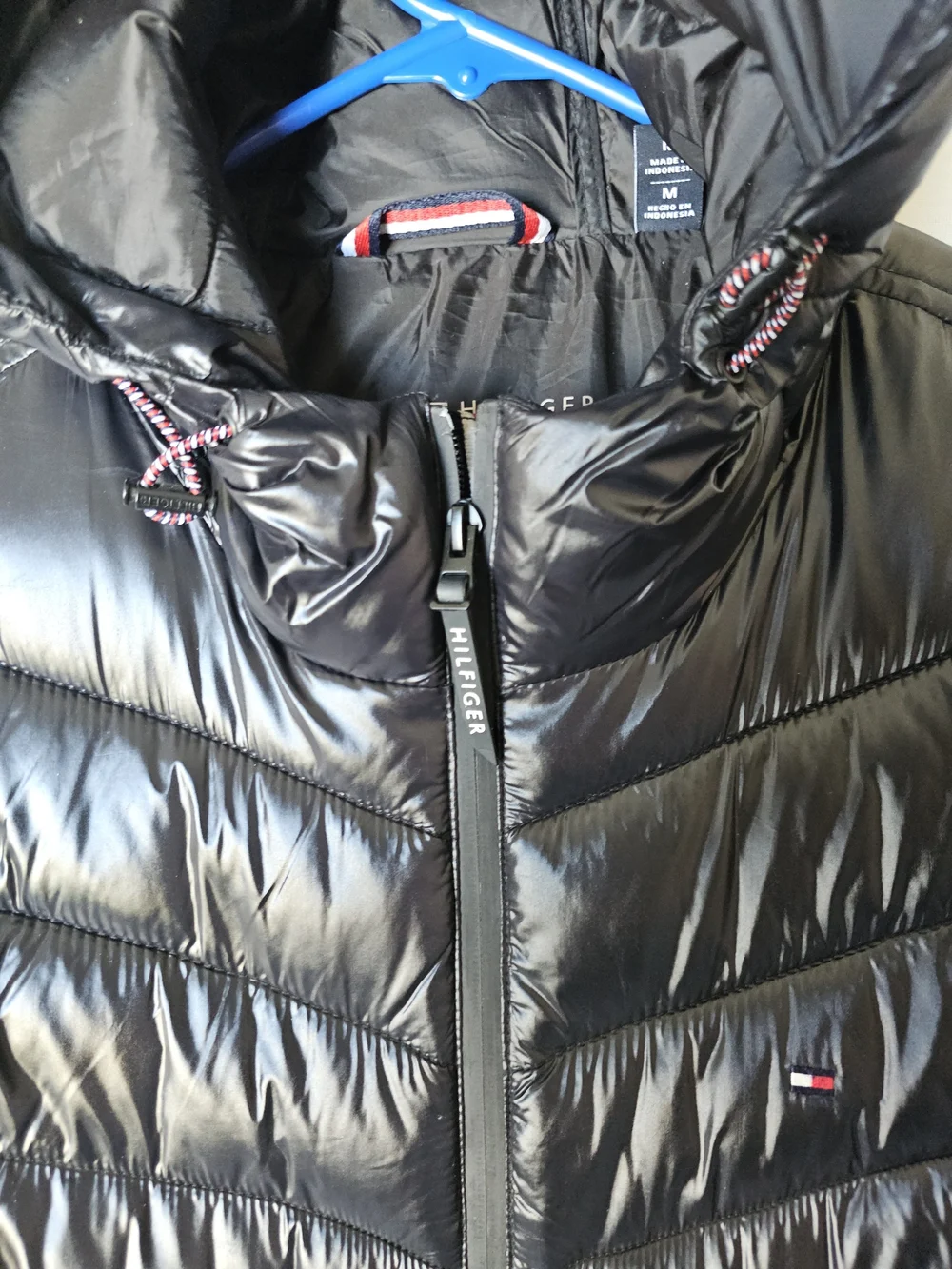 Tommy Hilfiger Men's Hooded Puffer Jacket Shiny Black Size M NWOT